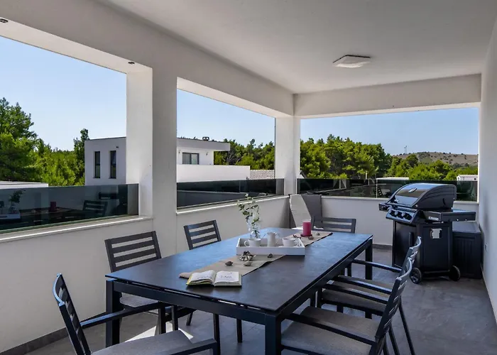 Diamond Апартаменты *